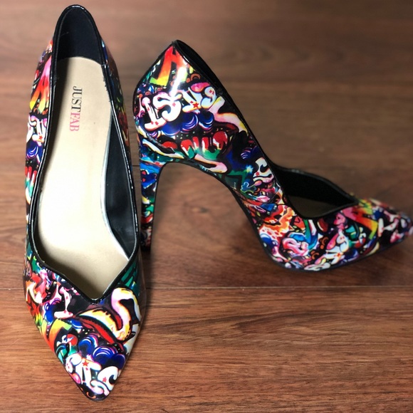 Graffiti print stiletto heels - Picture 3 of 3